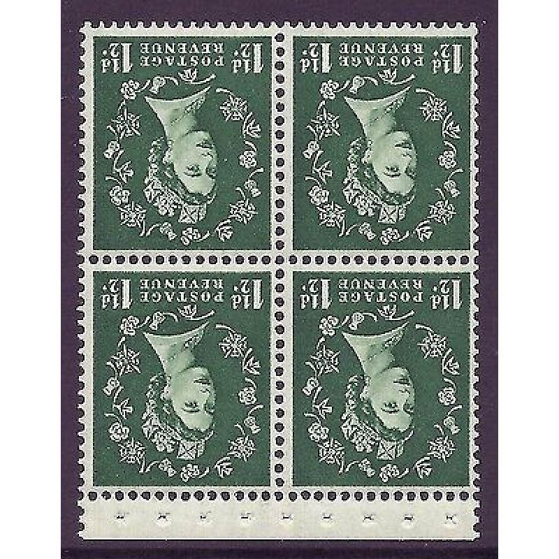 SB67a Wilding booklet pane Crowns Cream perf type AP UNMOUNTED MNT MNH