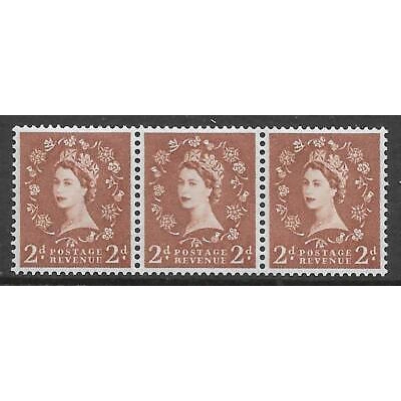 S49c 2d Wilding 9.5mm Violet with variety - Extra leg to R - Strip of 3 - U M