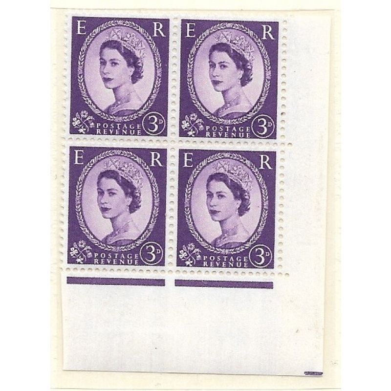 S70g  i 3d Wilding multi crowns with 2 varieties MOUNTED MINT