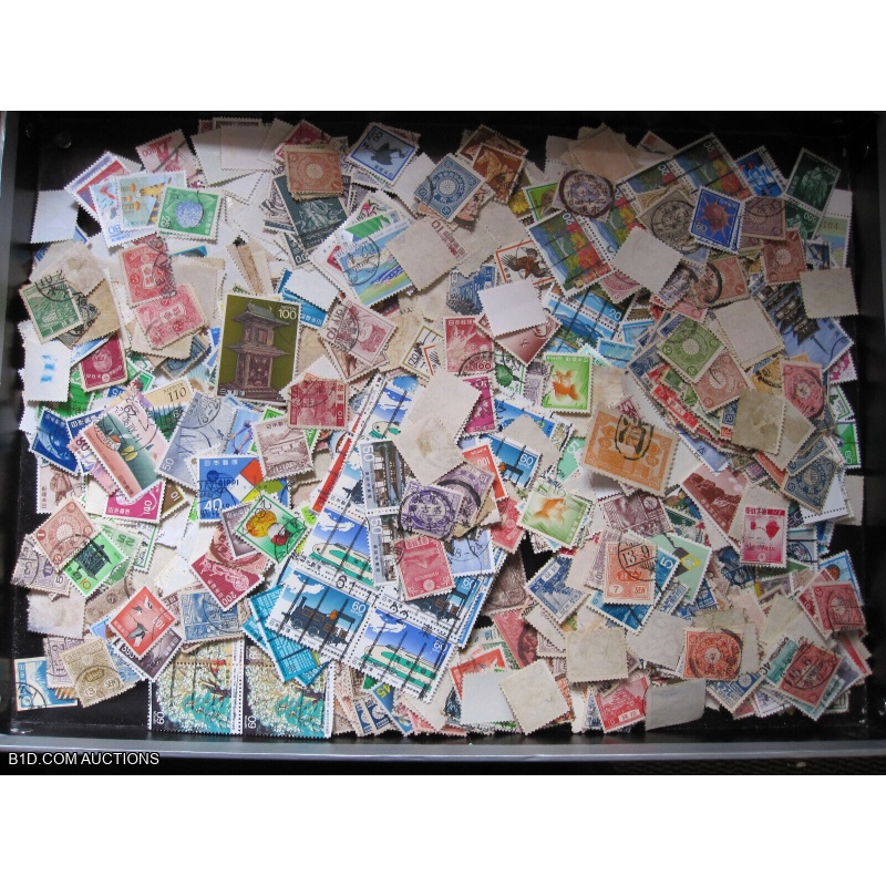 Japan 100g (about 1200 by weight) of Used Stamps
